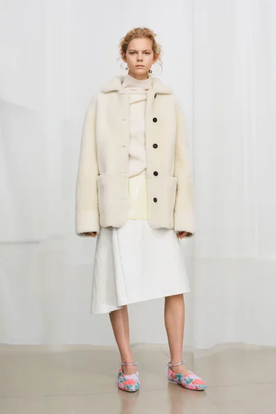 Look 4